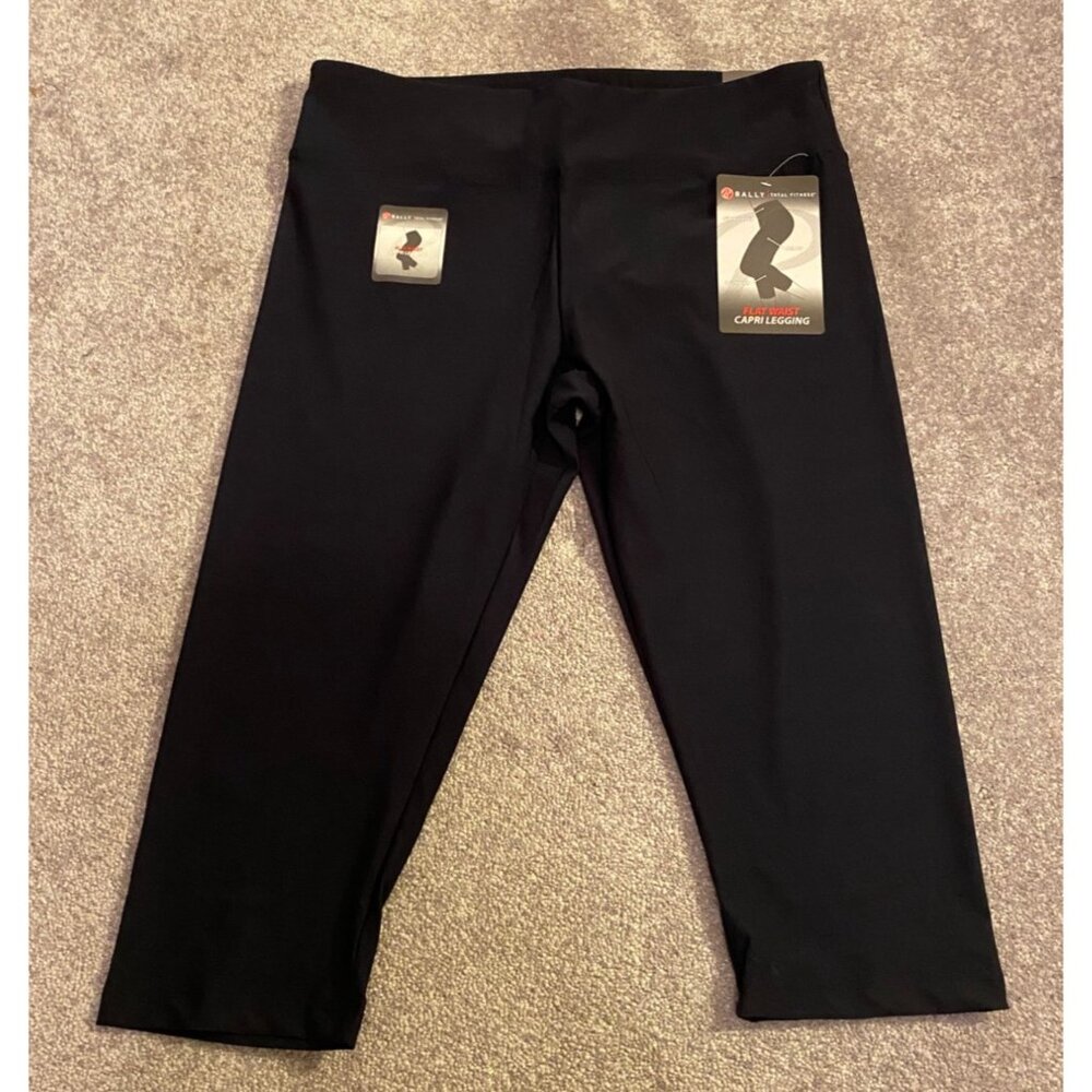 NWT Bally Total Fitness Flat Waist Capri Pants XL Polyester/Spandex